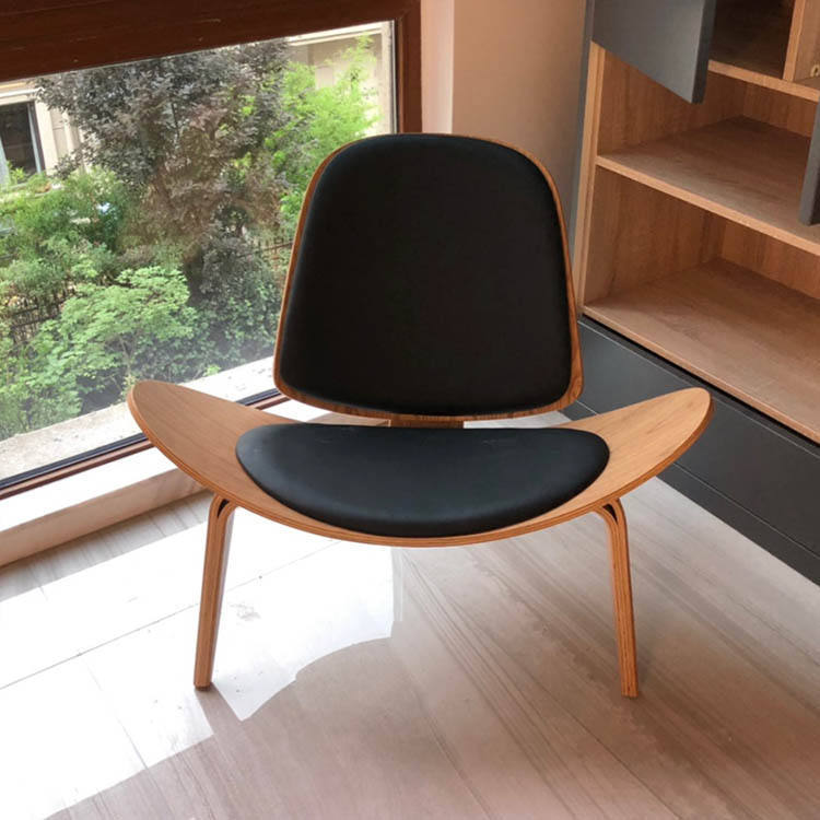 Wegner Style: Shell Chair - Leather
